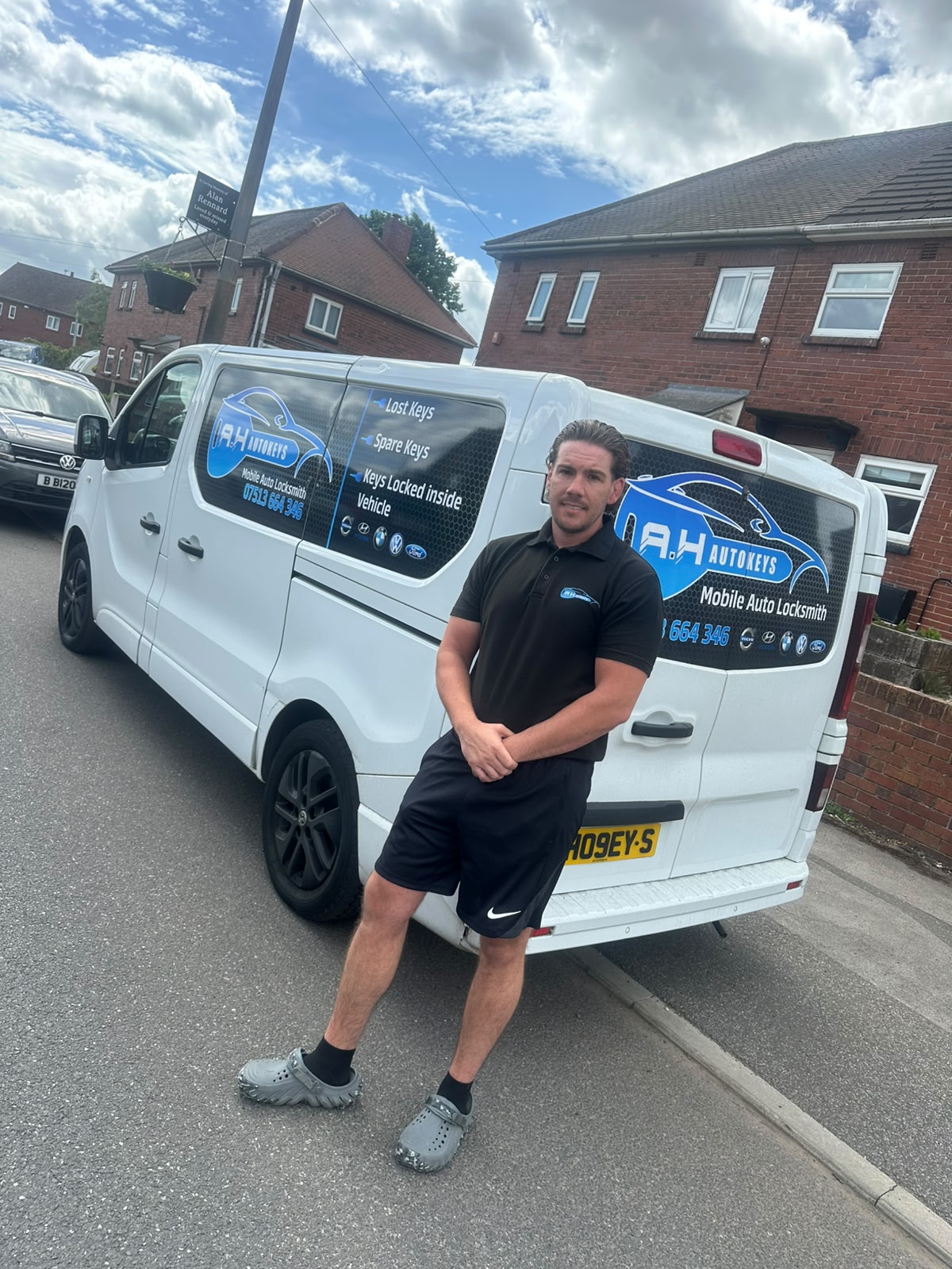 Aaron Hoburn mobile auto locksmith Barnsley